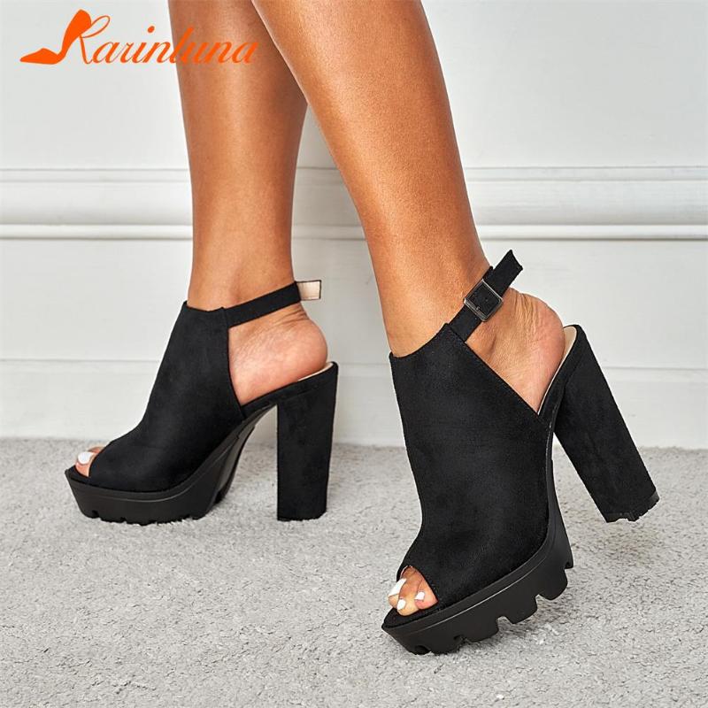 Sandals Flock Platform Sexy Party Night Club 2022 Woman Rome Square High Heels Non-slip Buckle Strap Black Shoes
Sandals Flock Platform Sexy Party Night Club 2022 Woman Rome Square High Heels Non-slip Buckle Strap Black Shoes