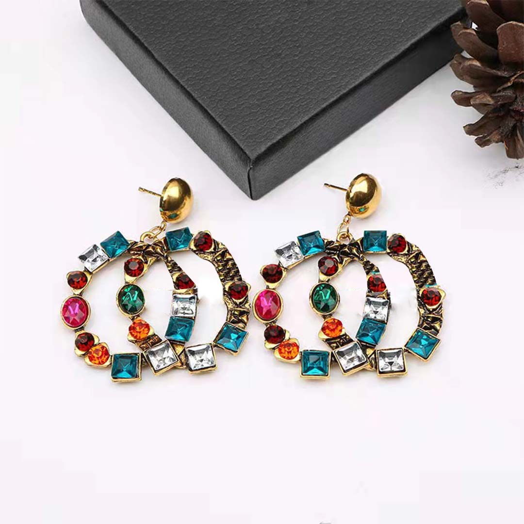Charm Earrings Designer For Woman Couple Pair Earring Hoop Two Pieces Accessories Ear Studs Jewelry Buckle Agete Colorful Jewelry Party Fit
Charm Earrings Designer For Woman Couple Pair Earring Hoop Two Pieces Accessories Ear Studs Jewelry Buckle Agete Colorful Jewelry Party Fit