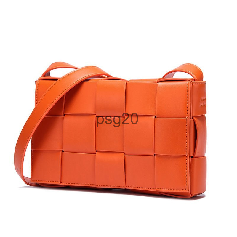 Wholesale Bottage Wholesale Fashion Messenger Women's Versatile Ins2022 Shoulder Fashion Handbag Weaving Wan Woven Crossbody Bag
Wholesale Bottage Wholesale Fashion Messenger Women's Versatile Ins2022 Shoulder Fashion Handbag Weaving Wan Woven Crossbody Bag