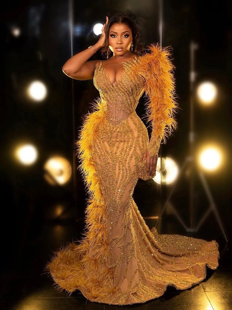 Yellow Mermaid Prom Dresses Princess Lace Appliques Sequins One Long Sleeve Puff Tulle Lace Feather One Shoulder Floor Length Party Gowns Plus Size Cu