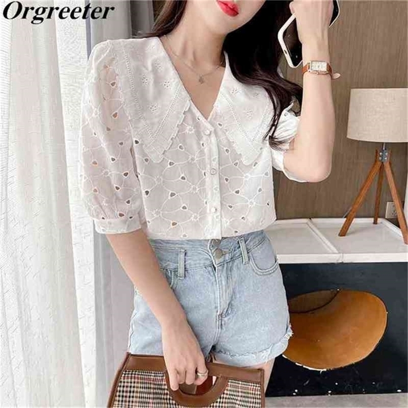 Summer Thin Chiffon Shirt Women Sweet Peter pan collar Puff sleeve Single-breasted Floral Embroidery White Blouse Top 210602
Summer Thin Chiffon Shirt Women Sweet Peter pan collar Puff sleeve Single-breasted Floral Embroidery White Blouse Top 210602