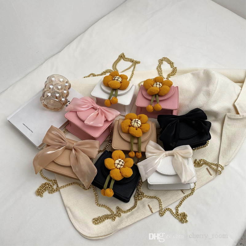 Summer girls Sunflower small handbag 2022 fairy sweet bow mini saddle bag kids 3D flower chain one shoulder bags zero wallets F1310, Mix colors random
Summer girls Sunflower small handbag 2022 fairy sweet bow mini saddle bag kids 3D flower chain one shoulder bags zero wallets F1310, Mix colors random