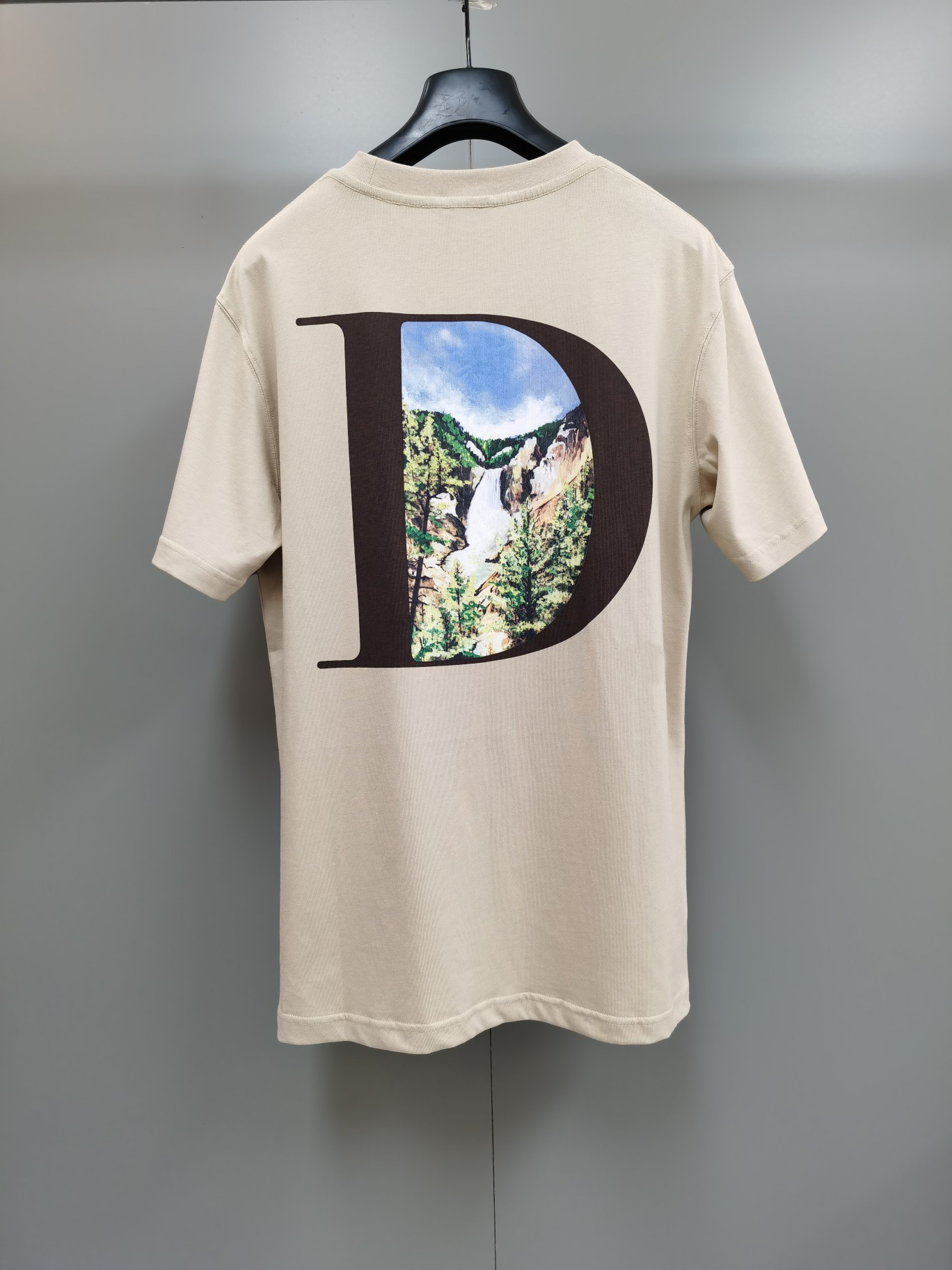 Mens fashion designer t shirt US size loose t shirts high quality cotton material printing design luxury men t shirt, Style 2
Mens fashion designer t shirt US size loose t shirts high quality cotton material printing design luxury men t shirt, Style 2