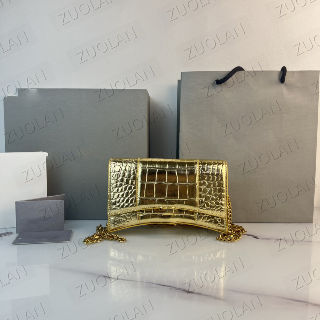hourglass Chain Senior underarm Bags Fashion Shoulder Handbags High Quality LADY chains phone bag temperament Cross body wallet Metallic glossy hourglass, Gift bags
hourglass Chain Senior underarm Bags Fashion Shoulder Handbags High Quality LADY chains phone bag temperament Cross body wallet Metallic glossy hourglass, Gift bags