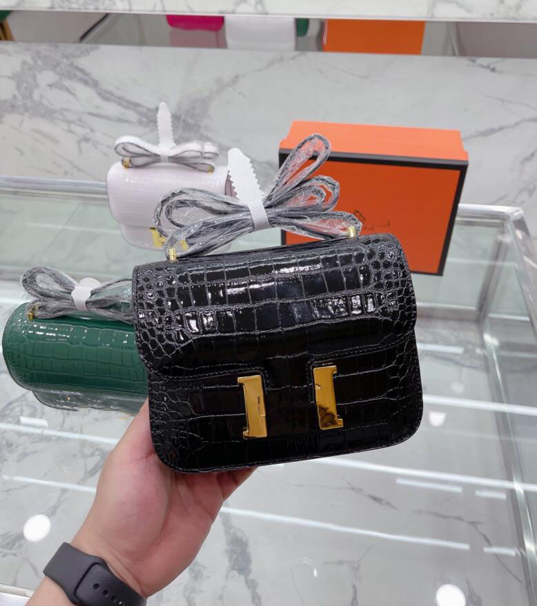 Top quality women's bag Crocodile pattern single shoulder luxury designer original leather cross-body bags handbags 19cm With Box 
Top quality women's bag Crocodile pattern single shoulder luxury designer original leather cross-body bags handbags 19cm With Box