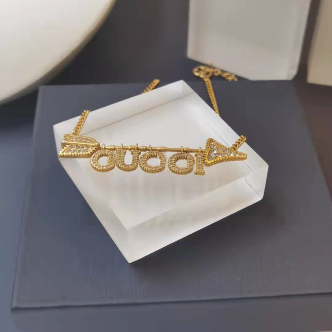 New Fashion Arrow Shaped Necklace Grand Designer Gracelet Diamond Letter Pendant Earrings Ladies Personality G, Golden
New Fashion Arrow Shaped Necklace Grand Designer Gracelet Diamond Letter Pendant Earrings Ladies Personality G, Golden