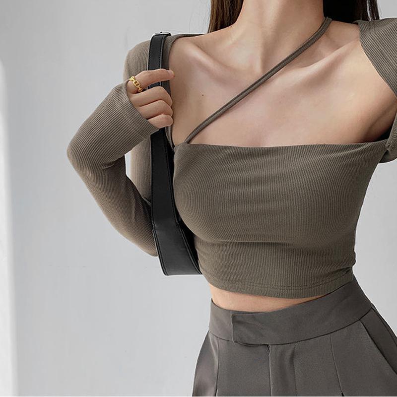 Women' T-Shirt 2022 Design White Cropped Tops Women Square Collar Slanted Shoulder Straps Halter Neck Long Sleeve Woman, Black
Women' T-Shirt 2022 Design White Cropped Tops Women Square Collar Slanted Shoulder Straps Halter Neck Long Sleeve Woman, Black