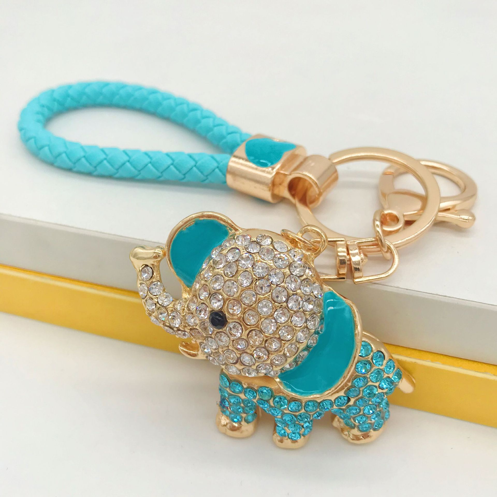 Elephant Keychain for Women Purse Charms for Handbags Party Favor Crystal Pendant with Key Ring 1222407