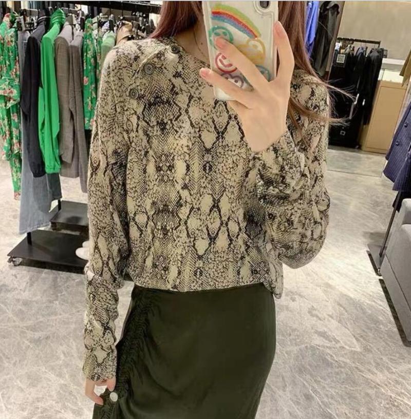 Women's Sweaters 100% Cashmere Fashion Woman Warm Knitted Pullover Silver Paint Snake Leopard Pattern Sweater Fall Women Clothing, White;black
Women's Sweaters 100% Cashmere Fashion Woman Warm Knitted Pullover Silver Paint Snake Leopard Pattern Sweater Fall Women Clothing, White;black