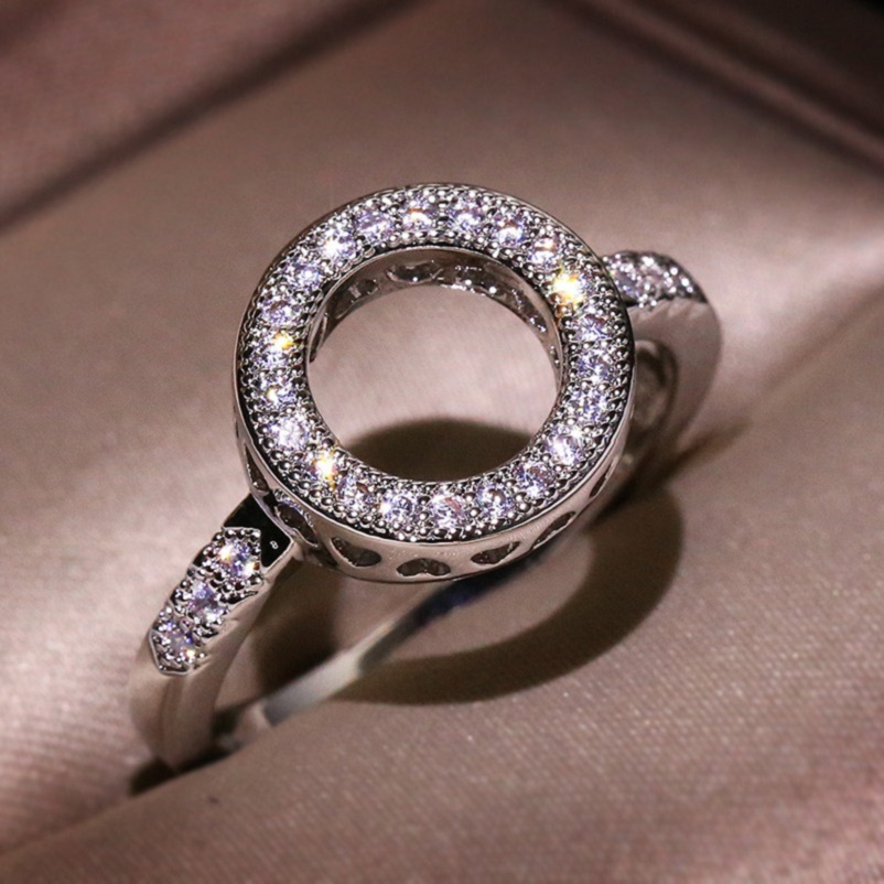 Luxury Womens Diamond Rings Fashion Iced Out Ring Jewelry High Quality Mens Full Diamond Round Ring
Luxury Womens Diamond Rings Fashion Iced Out Ring Jewelry High Quality Mens Full Diamond Round Ring