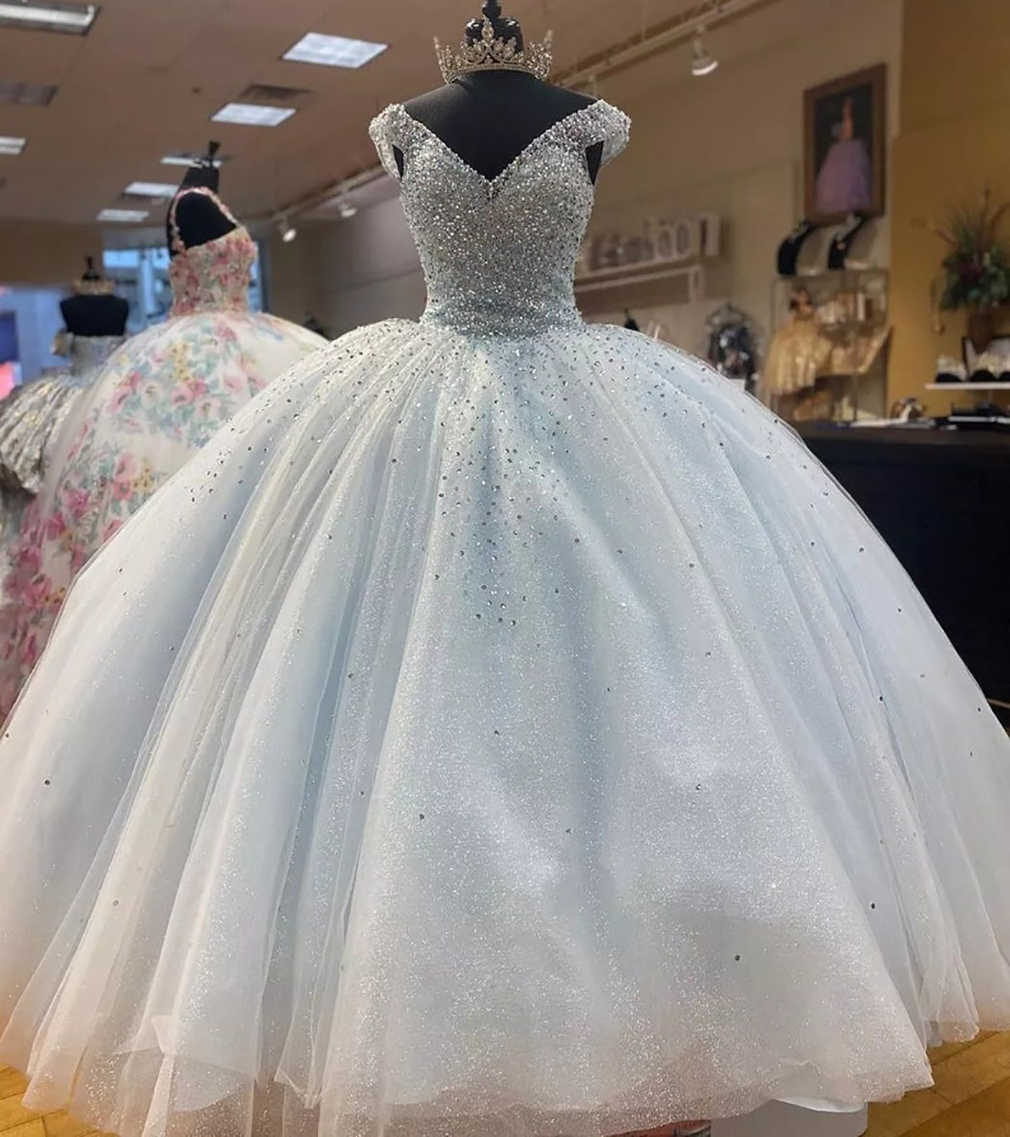 2022 Shining Ball Gown Women Quinceanera Dresses Off-Shoulder Top Beadings Sleeveless Open Back Corset Lace Up Light Blue Debutante Gowns With Big Bow Girls Prom, Black
2022 Shining Ball Gown Women Quinceanera Dresses Off-Shoulder Top Beadings Sleeveless Open Back Corset Lace Up Light Blue Debutante Gowns With Big Bow Girls Prom, Black