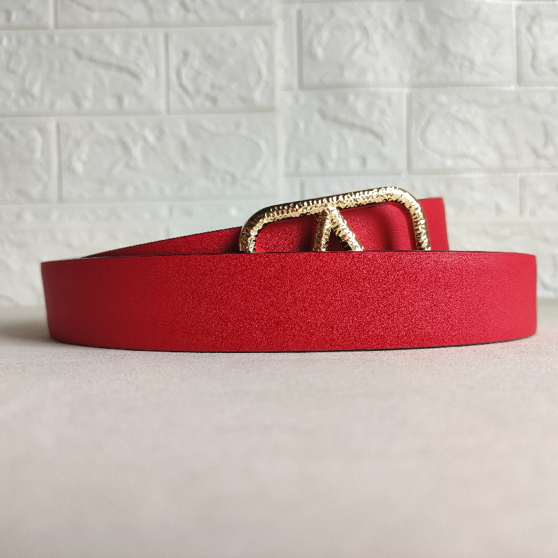 4CM Factory direct luxury brand fashion leather belt waist seal fashion jewelry clothing Gold pattern smooth spiked buckle
4CM Factory direct luxury brand fashion leather belt waist seal fashion jewelry clothing Gold pattern smooth spiked buckle