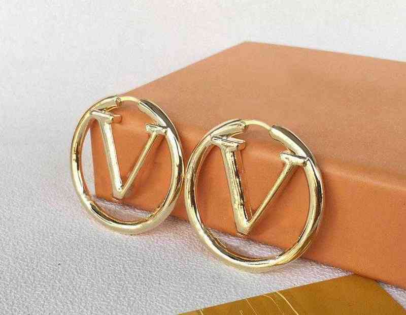 Fashion gold hoop earrings for lady Women Party Wedding Lovers gift engagement Jewelry for Bride Various sizes silver length Small 3CM