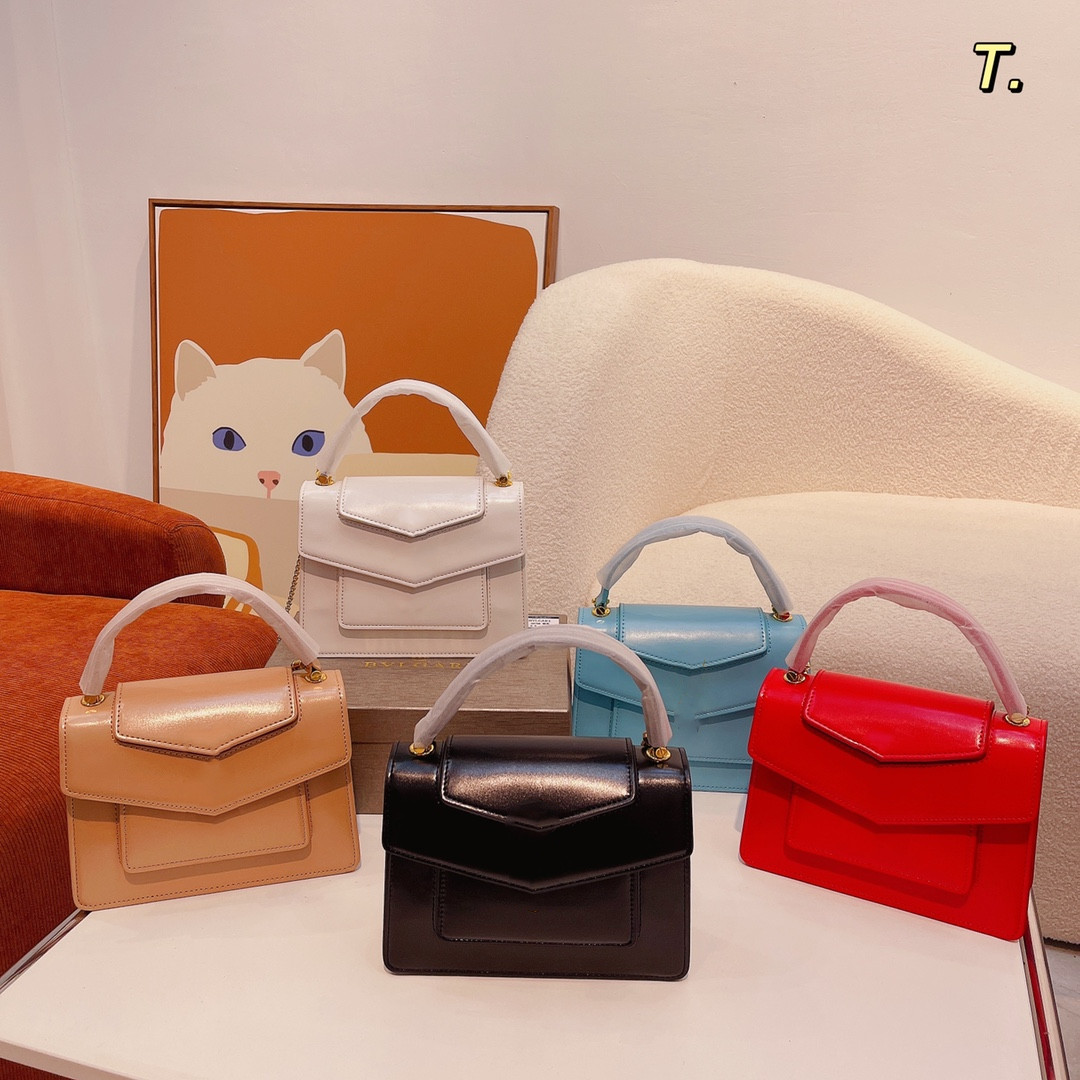 Luxurious Designers Bags Women Fashion Handbags Shoulder Crossbody Bags Snakehead Bag High Quality Bags 01, White
Luxurious Designers Bags Women Fashion Handbags Shoulder Crossbody Bags Snakehead Bag High Quality Bags 01, White