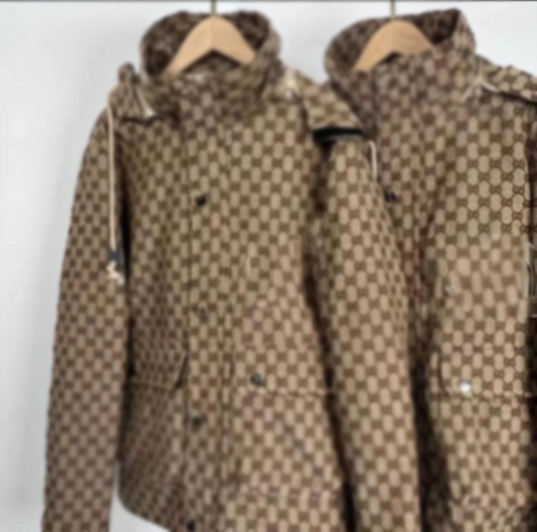 2022SSGG brand designer men's jacket vibrato star with the same style fashion coat with detachable hood, Khaki
2022SSGG brand designer men's jacket vibrato star with the same style fashion coat with detachable hood, Khaki