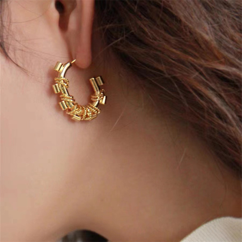 French Gold G-Shaped Metal Earrings Stud Female Summer Ins Niche Design Unique Temperament Fashion Earrings Jewelry Accessories