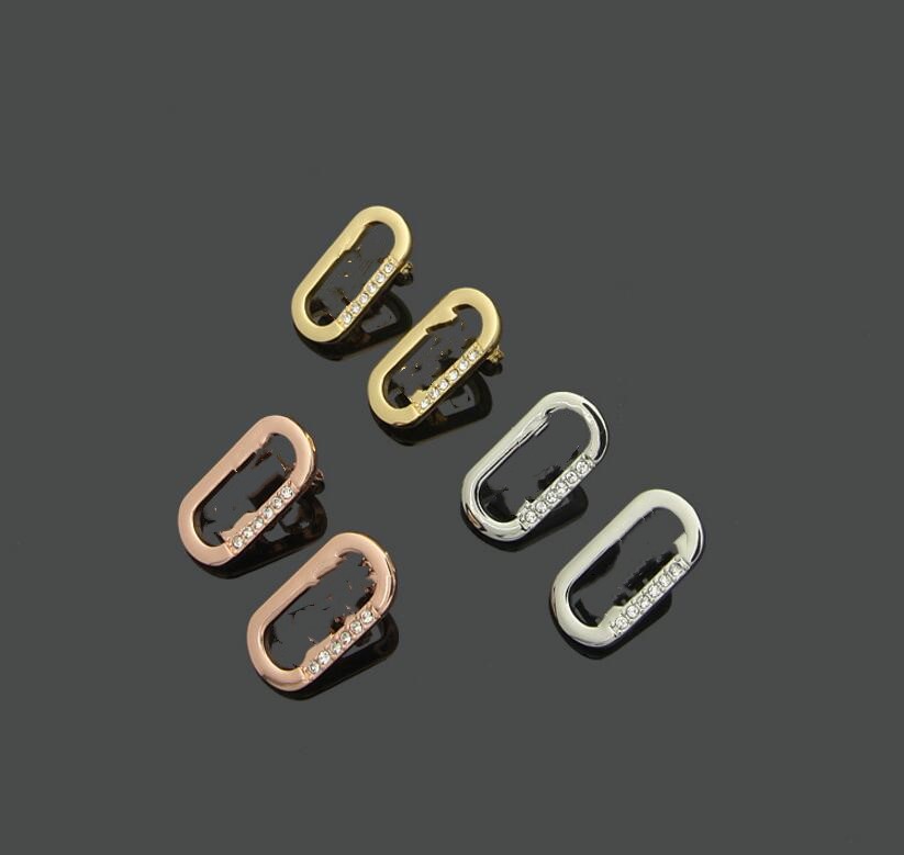 2022 European and American Multicolor Letter Stud Half Side With Diamond Earrings Female High Quality Fast Delivery
2022 European and American Multicolor Letter Stud Half Side With Diamond Earrings Female High Quality Fast Delivery