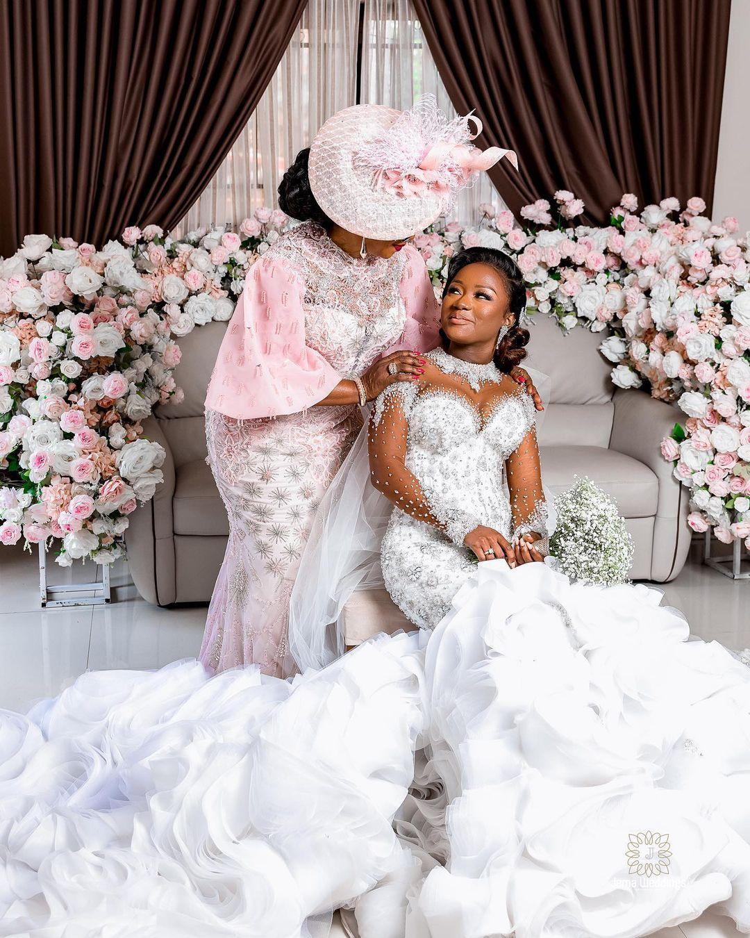 Plus Size Mermaid 2022 Wedding Dresses arabic Bridal Gowns Tiered Ruffles illusion Long Sleeve Pearls Beaded Crystal african aso ebi Robe de mariée