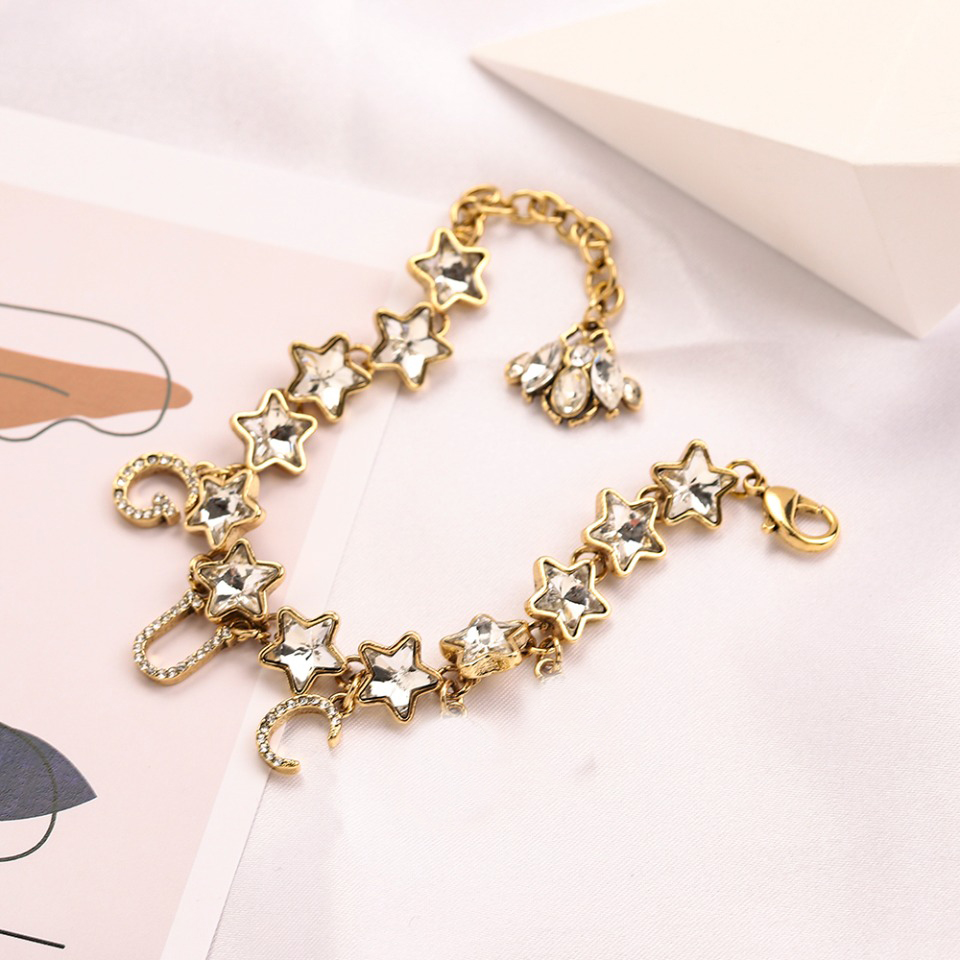 20style Love Bracelet 18K Gold Plated Letters Designer Bracelets Luxury Jewelry Accessories Titanium Steel Link Chain Bangle Gold-Plated Never Fade Not Allergic
20style Love Bracelet 18K Gold Plated Letters Designer Bracelets Luxury Jewelry Accessories Titanium Steel Link Chain Bangle Gold-Plated Never Fade Not Allergic