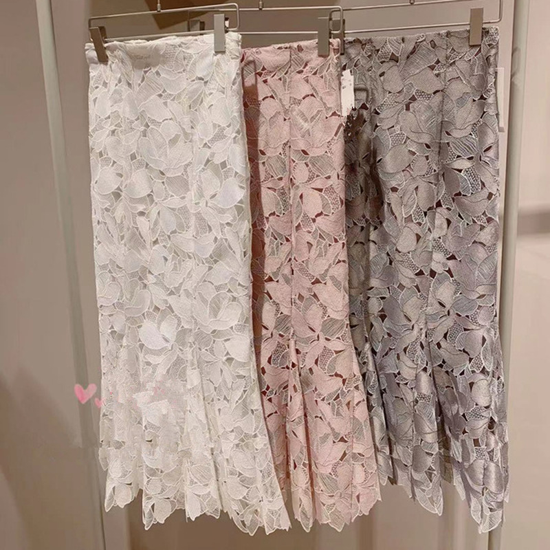 Kuzuwata Autumn Winter Women Jupes Japanese Fresh Elegant Mujer Faldas High Waist Embroidery Lace Hollow Slim Skirts 220317