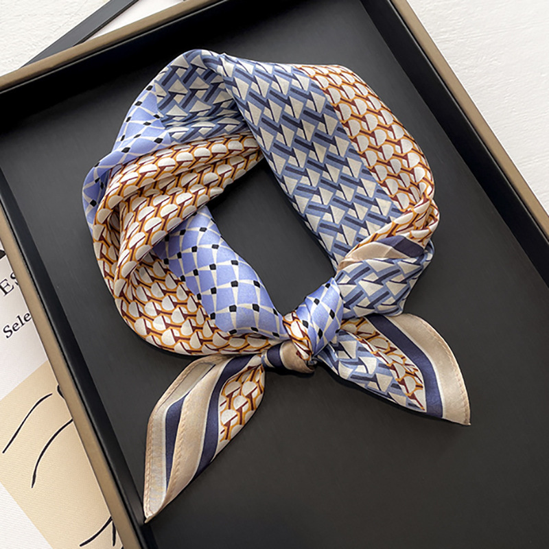 100% Mulberry New Silk Scarf Womens Spring and Autumn Scarf All-Match Hair Band Fashion Small Square
100% Mulberry New Silk Scarf Womens Spring and Autumn Scarf All-Match Hair Band Fashion Small Square