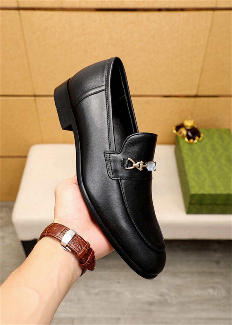 4 style Men Casual Loafers Man Shoes Designer Quality Cow Suede Leather Shoes Male Flats Fashion Driving Shoe Mens Sneakers size 38-45, With logo #01
4 style Men Casual Loafers Man Shoes Designer Quality Cow Suede Leather Shoes Male Flats Fashion Driving Shoe Mens Sneakers size 38-45, With logo #01