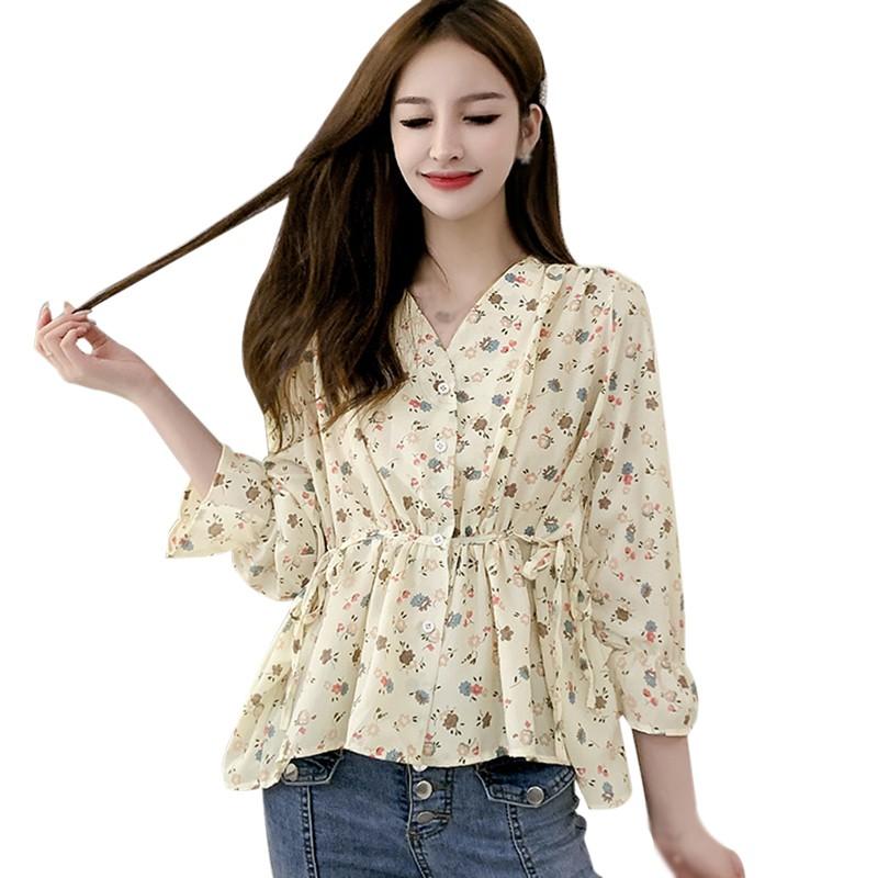Women's Blouses & Shirts Summer Women V-Neck Chiffon Shirt Long Sleeve Korean Style Ladies Floral Print Tops Autumn, Beige 
Women's Blouses & Shirts Summer Women V-Neck Chiffon Shirt Long Sleeve Korean Style Ladies Floral Print Tops Autumn, Beige