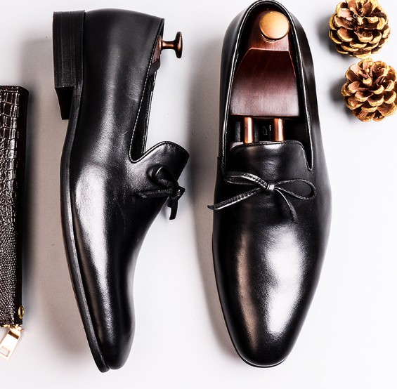 Designer-Luxury Men dress shoes Brand factory strict selected Leather and work waxed vintaged leather pigskin insole Eu 38-46 most sizes, Black
Designer-Luxury Men dress shoes Brand factory strict selected Leather and work waxed vintaged leather pigskin insole Eu 38-46 most sizes, Black