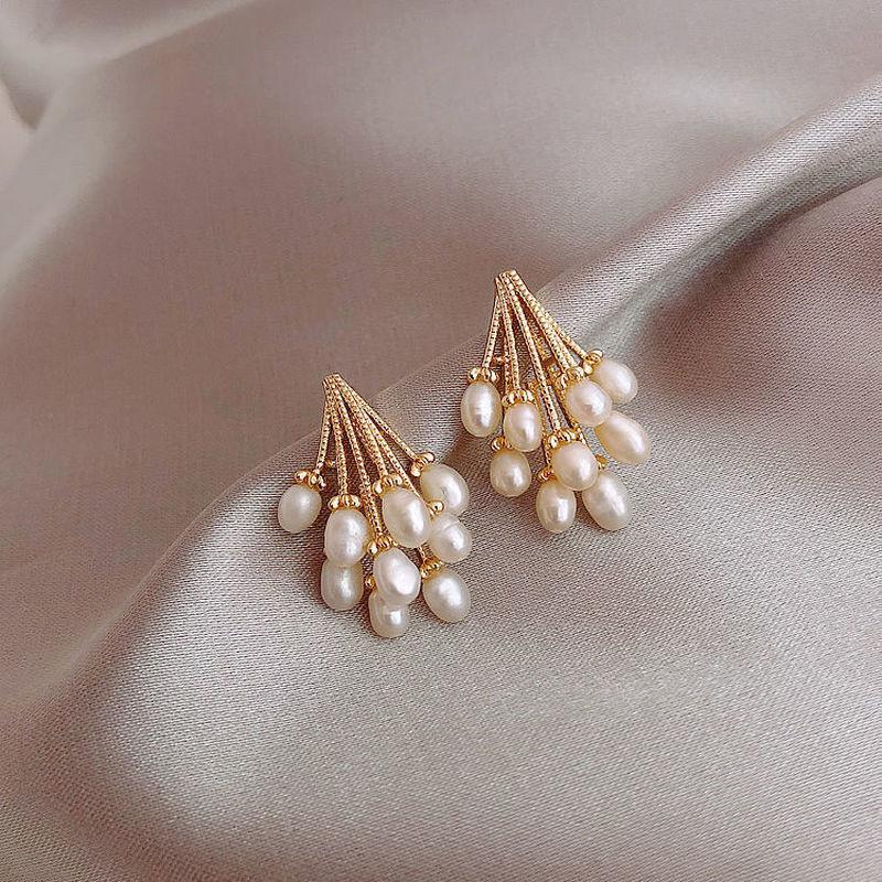 Clip-on & Screw Back Fashion Gold Imitation Pearl Clip On Earring Without Piercing For Women's Earrings GiftClip-on
Clip-on & Screw Back Fashion Gold Imitation Pearl Clip On Earring Without Piercing For Women's Earrings GiftClip-on