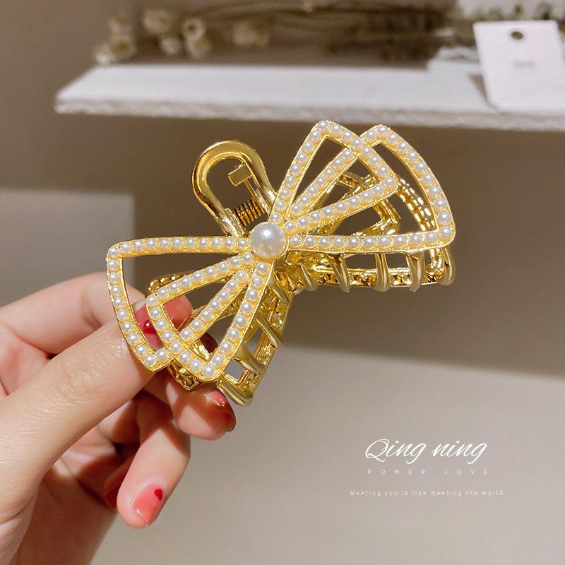 Hair Clips & Barrettes Fashion Simulated Pearls Alloy Bowknot Claw Makeup Styling For Women AccessoriesHair
Hair Clips & Barrettes Fashion Simulated Pearls Alloy Bowknot Claw Makeup Styling For Women AccessoriesHair