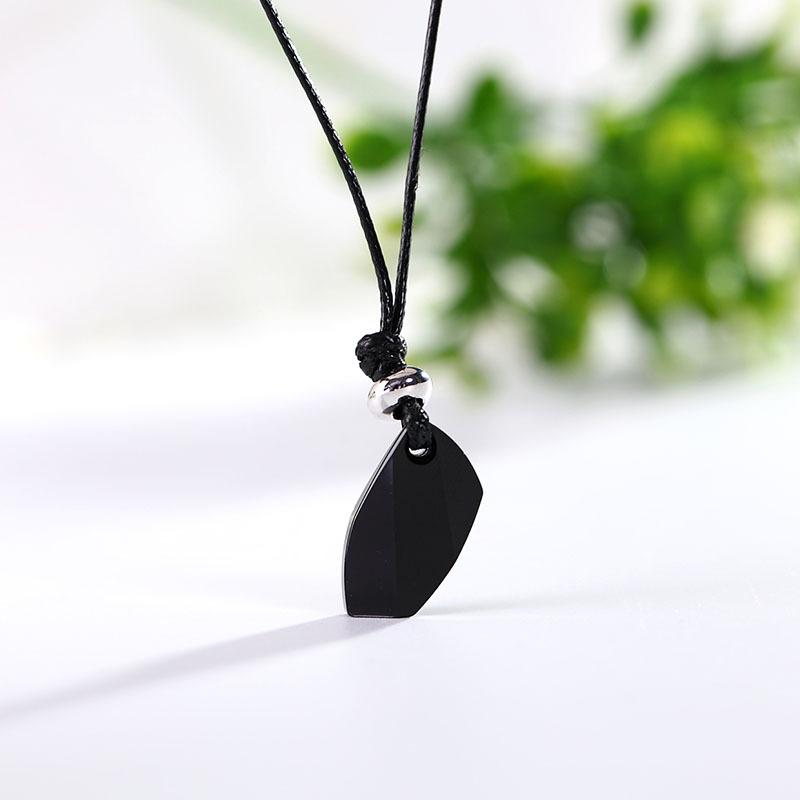 Chokers Fshion Wolf Geometric Natural Stone Crystal Pendant Rope Choker Necklace For Women Vintage Girls JewelryChokers
Chokers Fshion Wolf Geometric Natural Stone Crystal Pendant Rope Choker Necklace For Women Vintage Girls JewelryChokers