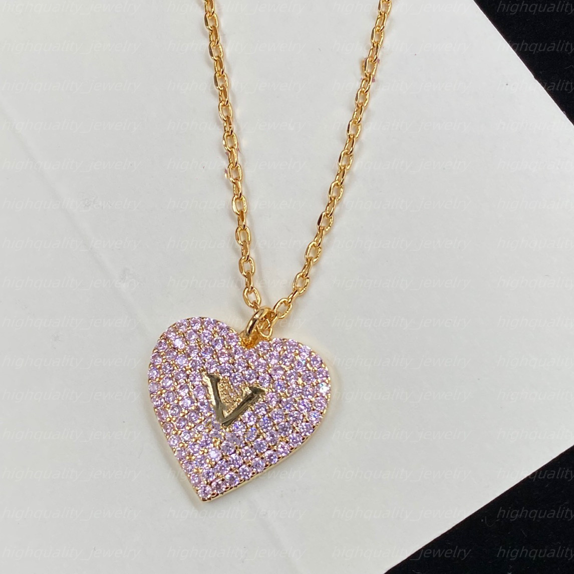 Designer Necklace Luxury Personality Small Flower Pendant Necklace Clavicle Chain Faded Fashion Best Quality
Designer Necklace Luxury Personality Small Flower Pendant Necklace Clavicle Chain Faded Fashion Best Quality