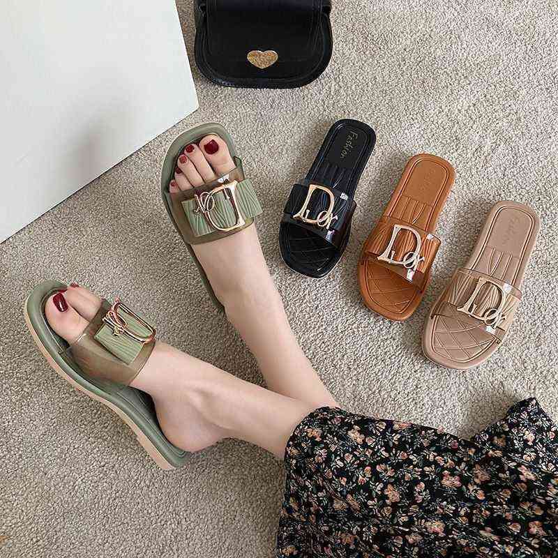 2021 new slippers women's outer wear summer transparent sandals and slippers fashion metal buckle flip flops leisure vacation be G220608, Black
2021 new slippers women's outer wear summer transparent sandals and slippers fashion metal buckle flip flops leisure vacation be G220608, Black