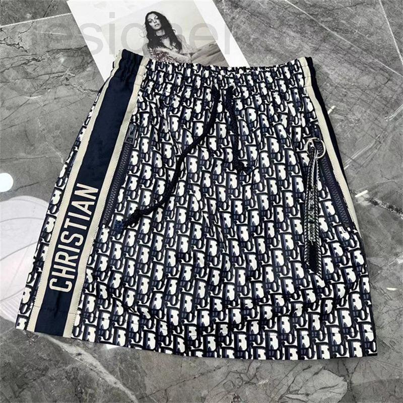 Skirts designer 22 5-point short skirt Korean women' loose and thin old flower letter printed trend I2QS, 2# packing bag
Skirts designer 22 5-point short skirt Korean women' loose and thin old flower letter printed trend I2QS, 2# packing bag