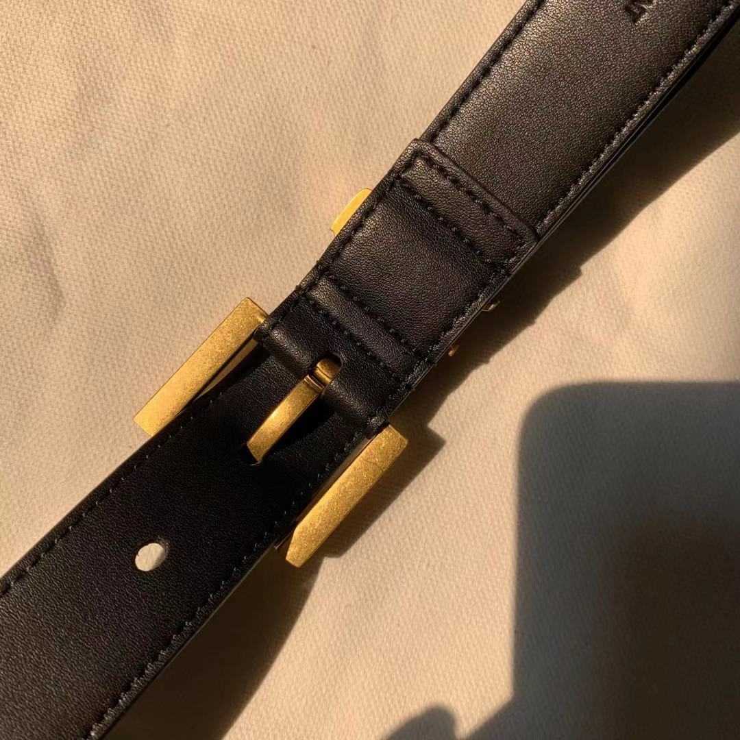 TopSelling Narrow Genuine Leather Belt with letter Buckle Women Belts Luxury Brand Dress Strap for Jeans Waistband Designer Classic luxury, Black
TopSelling Narrow Genuine Leather Belt with letter Buckle Women Belts Luxury Brand Dress Strap for Jeans Waistband Designer Classic luxury, Black