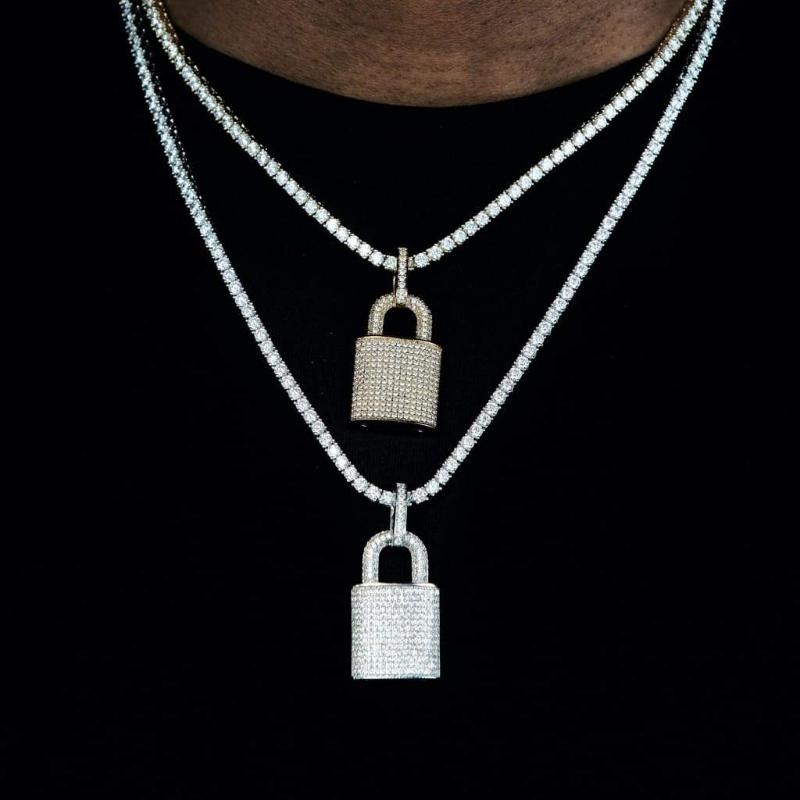 Chains Wholesale Iced Out 5A Crystal Paved Heart Charm Two Tone Hip Hop Lock Pendant Necklace For Women Men 5MM Tennis Chain JewelryChains
Chains Wholesale Iced Out 5A Crystal Paved Heart Charm Two Tone Hip Hop Lock Pendant Necklace For Women Men 5MM Tennis Chain JewelryChains