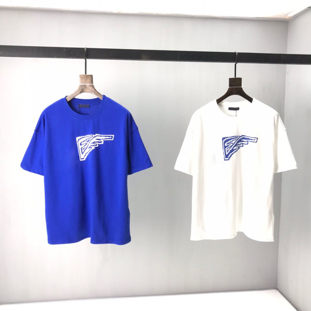 22SS Designer Letter Printed T Shirts Tee Sweatshirt Fashion High Street Short Sleeves Summer Casual T-Shirt Breathable Men Women Crew Neck Tees Dresses for Wo 30-402, Blue
22SS Designer Letter Printed T Shirts Tee Sweatshirt Fashion High Street Short Sleeves Summer Casual T-Shirt Breathable Men Women Crew Neck Tees Dresses for Wo 30-402, Blue