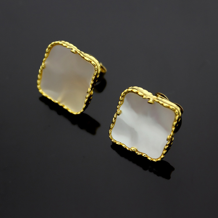 High Quality Women Luxury Brand Designer Stud Four-leaf Flower Fashion Earrings Titanium Steel Lover Gifts Engagement Earrings Wholesale
High Quality Women Luxury Brand Designer Stud Four-leaf Flower Fashion Earrings Titanium Steel Lover Gifts Engagement Earrings Wholesale