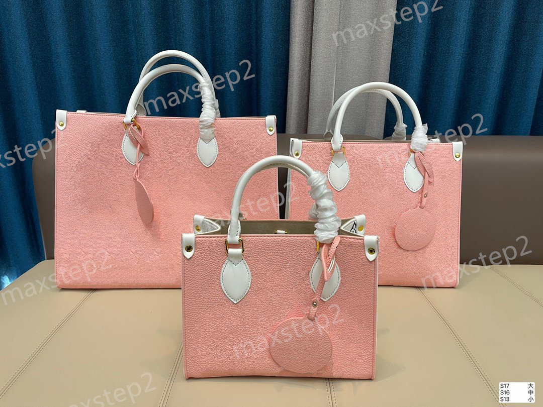 Spring in the City 2022 Onthego totes MM PM bags Embossed grained leather Luxury designer Bag On The Go Women handbags Tote, 01 
Spring in the City 2022 Onthego totes MM PM bags Embossed grained leather Luxury designer Bag On The Go Women handbags Tote, 01
