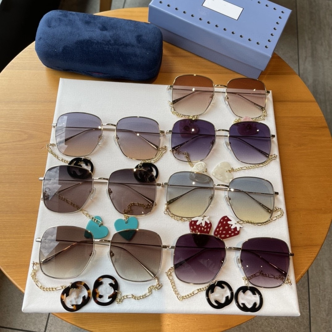 50% discount for factory direct sales2022 New g Family Sunglasses Women's Love Earrings Chain Fashion Versatile Metal Frame Sunglasses Protection
50% discount for factory direct sales2022 New g Family Sunglasses Women's Love Earrings Chain Fashion Versatile Metal Frame Sunglasses Protection