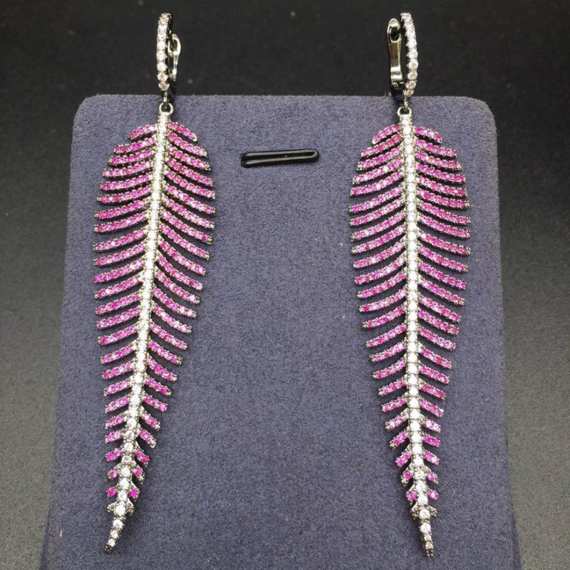Dangle & Chandelier Luxury Beautiful Long Leaf Shape Cubic Zirconia Stone Pave Setting Drop Earrings For Women Evening Party Wedding Accesso
Dangle & Chandelier Luxury Beautiful Long Leaf Shape Cubic Zirconia Stone Pave Setting Drop Earrings For Women Evening Party Wedding Accesso
