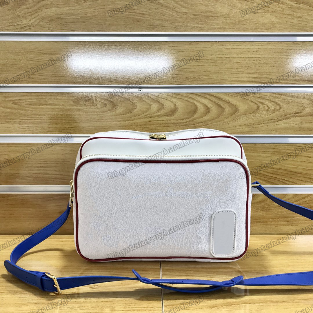 22 Fashion Men's Messenger Bags Fashion Printed Letters Leather Canvas Shoulder Bag Handbag United m45583 Luxury Party Chain Bag 
22 Fashion Men's Messenger Bags Fashion Printed Letters Leather Canvas Shoulder Bag Handbag United m45583 Luxury Party Chain Bag