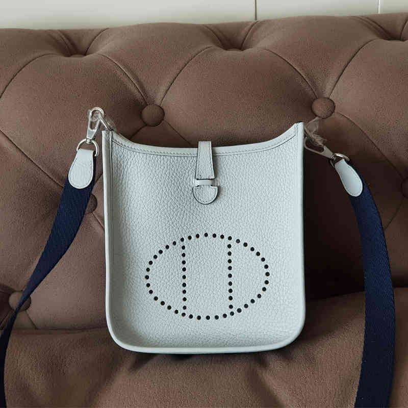 Handbag Designer Herme Xiaoxi Hand Sewed Evelyn Mini16cm Single Shoulder Messenger Women's Bag Canvas Shoulder Strap Tc Leather Versatile Classic Color zc, Sesame color
Handbag Designer Herme Xiaoxi Hand Sewed Evelyn Mini16cm Single Shoulder Messenger Women's Bag Canvas Shoulder Strap Tc Leather Versatile Classic Color zc, Sesame color