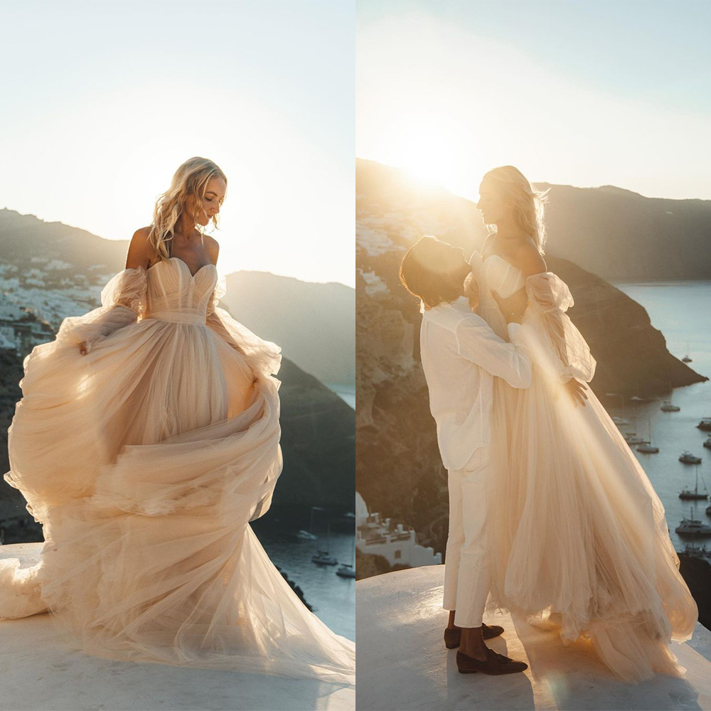 Simple Wedding Dresses With Lace Up Gowns Organza Tiered Skirts Train Lace Long Sleeve One-line Neck Strap Mariage Bridal African Vestido de noiva