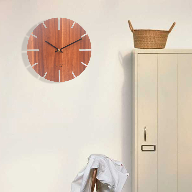 Nordic Retro Wooden Wall Clock Corridor Living Room Decoration Solid Wood Quiet Clocks Hanging Wall Watch Cafe Store Home Decor