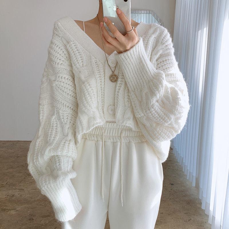 Women' Sweaters Korean Autumn Retro Lazy Style Niche Pattern Loose Knitted Cardigan Top Long Sleeve SweaterWomen' Women'sWomen, White
Women' Sweaters Korean Autumn Retro Lazy Style Niche Pattern Loose Knitted Cardigan Top Long Sleeve SweaterWomen' Women'sWomen, White