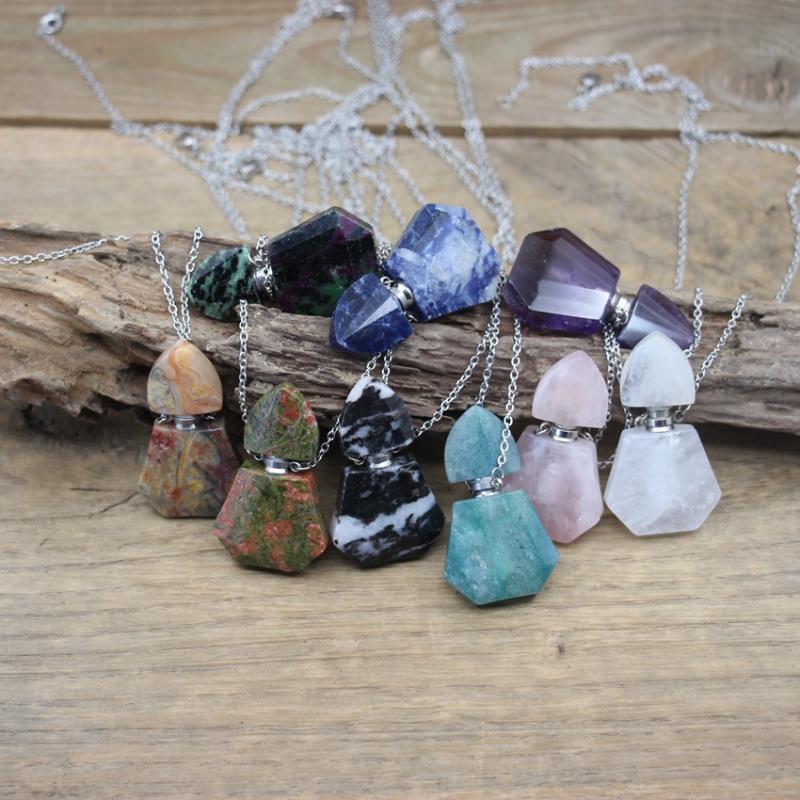 Pendant Necklaces Silvery Faceted Gems Stone Essential Oil Vial Pendants Sodalite Unakite Green Ruby Perfume Bottle Charm Jewelry QC1066Pend
Pendant Necklaces Silvery Faceted Gems Stone Essential Oil Vial Pendants Sodalite Unakite Green Ruby Perfume Bottle Charm Jewelry QC1066Pend