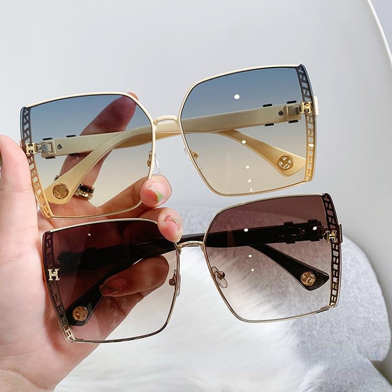 Sunglasses Classic Retro Fashion Square Frame Women Vintage Sun Glasses Design Female Elegant ShadesSunglassesSunglasses
Sunglasses Classic Retro Fashion Square Frame Women Vintage Sun Glasses Design Female Elegant ShadesSunglassesSunglasses