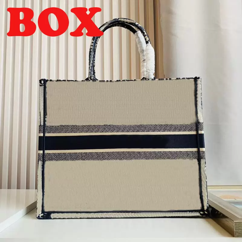 2022 Designer Bags Canvas Shopping Handbag Classic Shoulder women Luxurys Designers Embroidered Fashion Large Capacity Original Box big size 41/35cm
2022 Designer Bags Canvas Shopping Handbag Classic Shoulder women Luxurys Designers Embroidered Fashion Large Capacity Original Box big size 41/35cm