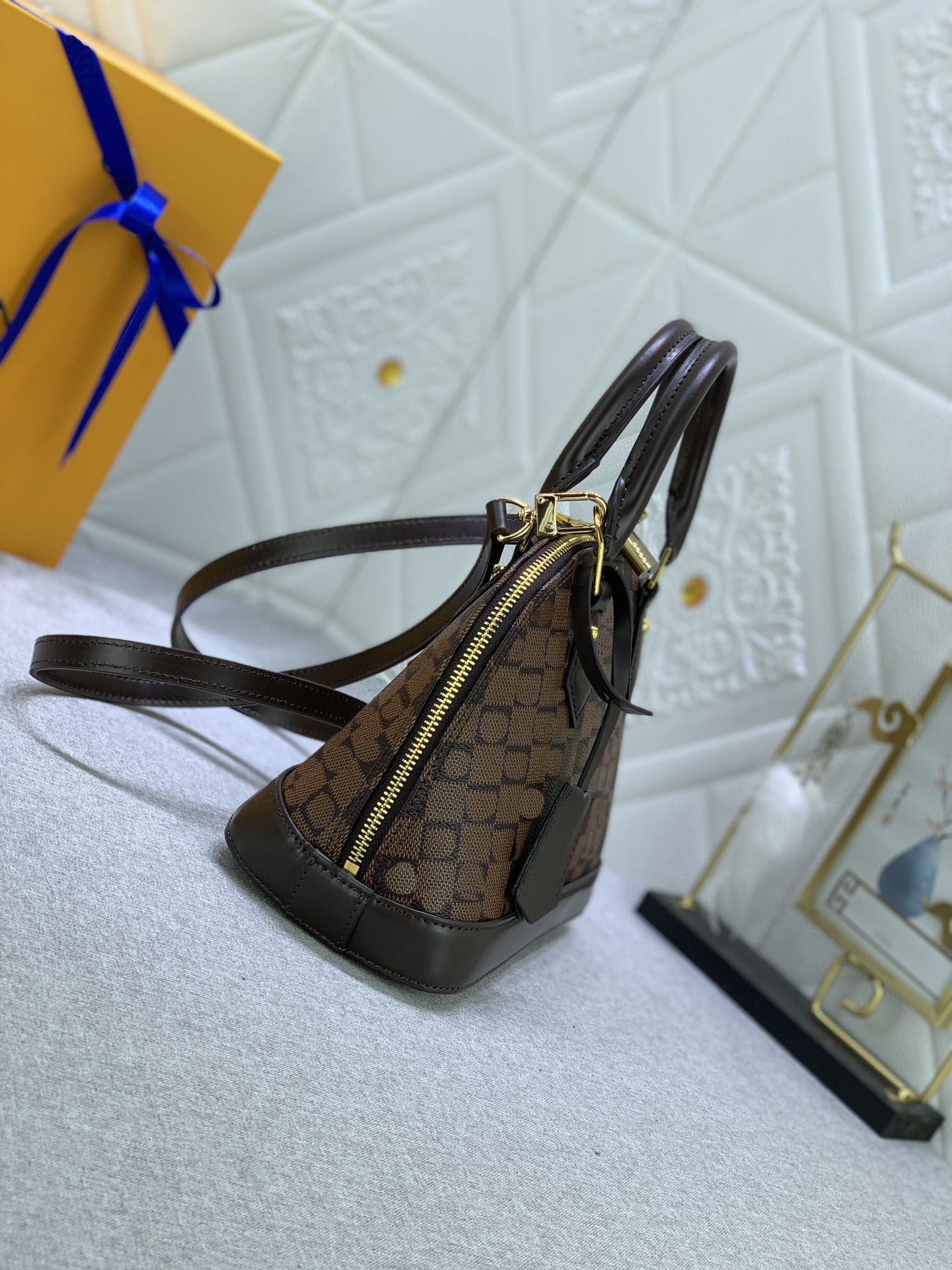 Luxury Ladies Designer Shoulder Bags Ladies Chain Messenger Bags Luxury Fashion Leather Tote Bags #41221, 41221#l2
Luxury Ladies Designer Shoulder Bags Ladies Chain Messenger Bags Luxury Fashion Leather Tote Bags #41221, 41221#l2